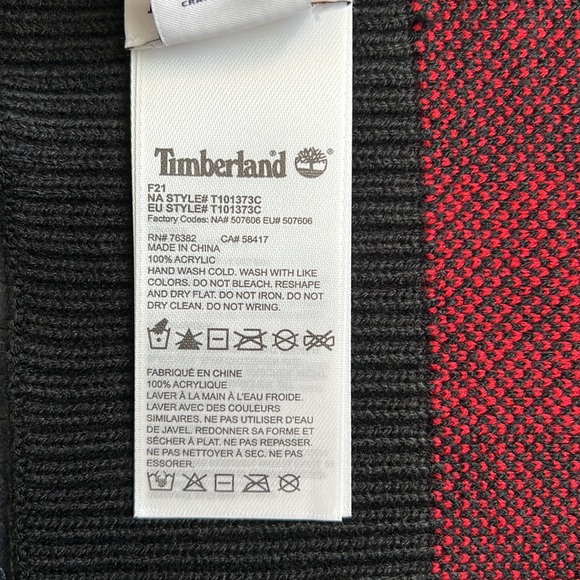 Timberland Red and Black Classic Buffalo Plaid Scarf | NWT - Picture 5 of 6